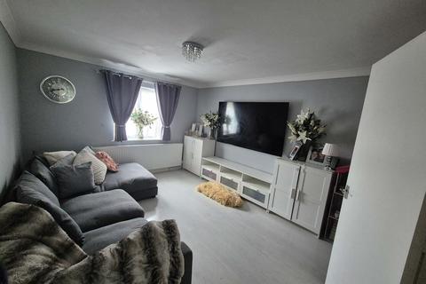 1 bedroom apartment for sale, at Lowden Road, Southall, London UB1