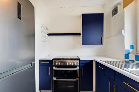 1 bedroom flat to rent, Rochfort House, Grove Street, London, Greater London, SE8