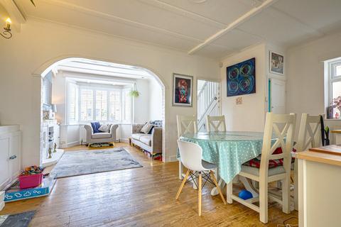 49 Connaught Gardens, Shoeburyness, Southend-on-sea, SS3 9LR
