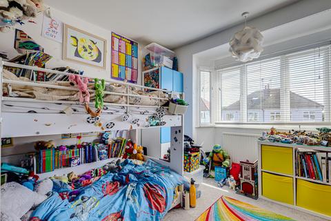 49 Connaught Gardens, Shoeburyness, Southend-on-sea, SS3 9LR
