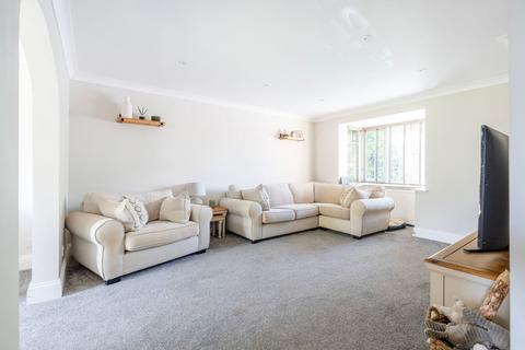 17 Coverdale, Carlton Colville, Lowestoft, NR33 8TD