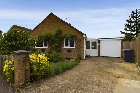 2 bedroom detached bungalow for sale, Stone Close, King's Lynn PE33
