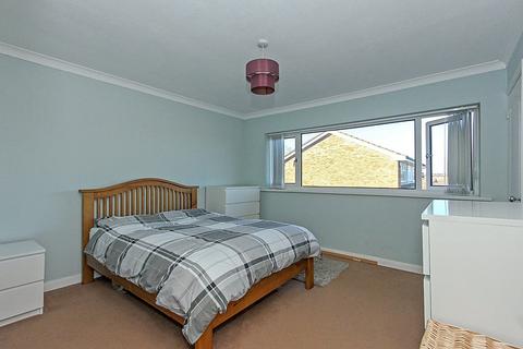 2 bedroom terraced house to rent, Beaconsfield Road, Kent, ME10