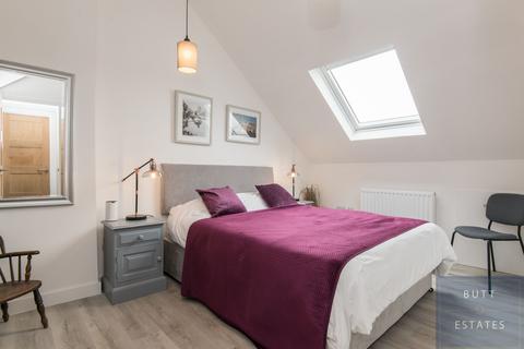 3 bedroom chalet for sale, Newcourt Road, Topsham, Exeter EX3