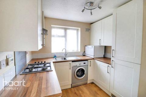 2 bedroom semi-detached house for sale, Corbridge Drive, Luton