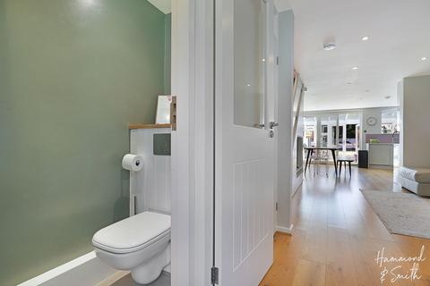 34 Highfield Green, Epping, CM16 5HD