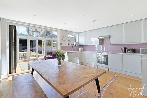 34 Highfield Green, Epping, CM16 5HD