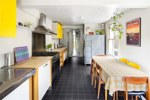 48 Coopersale Road, London, E9 6BA