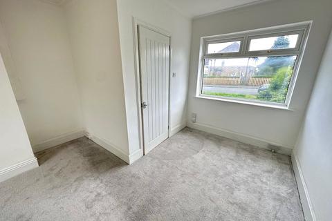3 bedroom semi-detached house to rent, St Johns Crescent, Bradford, BD8
