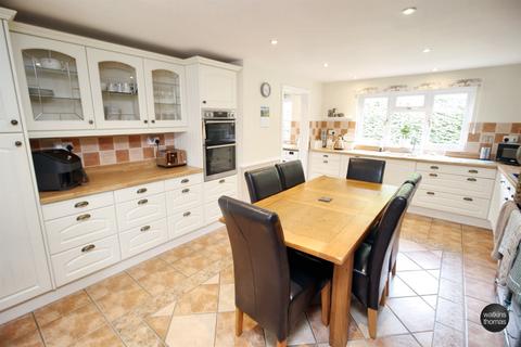 2 bedroom detached house for sale, Cross In Hand, Callow, Hereford, HR2