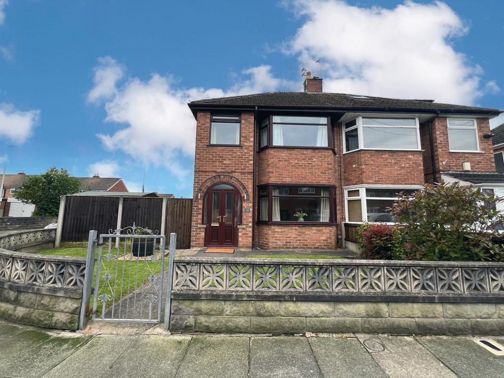 Highcroft Avenue, Bispham FY2 3 bed semidetached house for sale £155,000