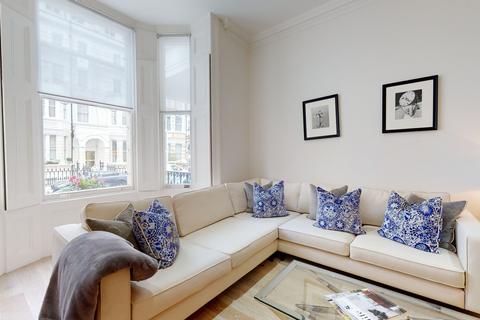 3 bedroom flat to rent, Lexhams Gardens (Cromwell Road), Kensington W8