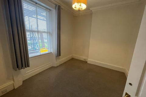 1 bedroom flat to rent, Park Road, Bingley BD16
