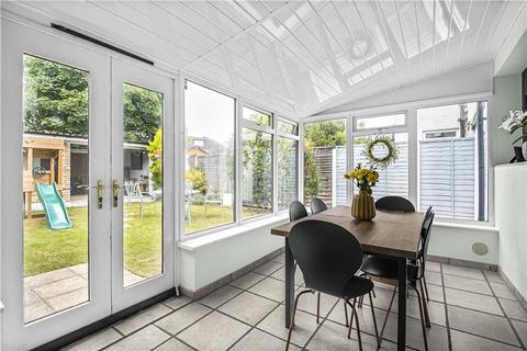 19 Ashley Drive, Twickenham, TW2 6HJ