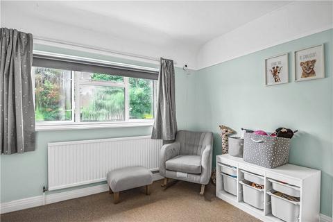 19 Ashley Drive, Twickenham, TW2 6HJ