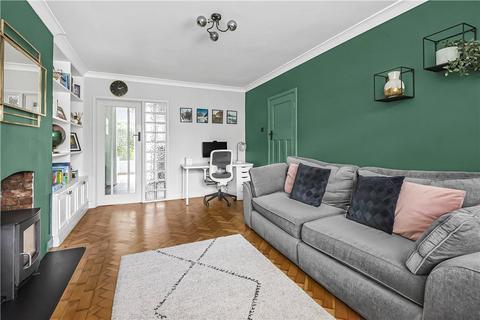 19 Ashley Drive, Twickenham, TW2 6HJ