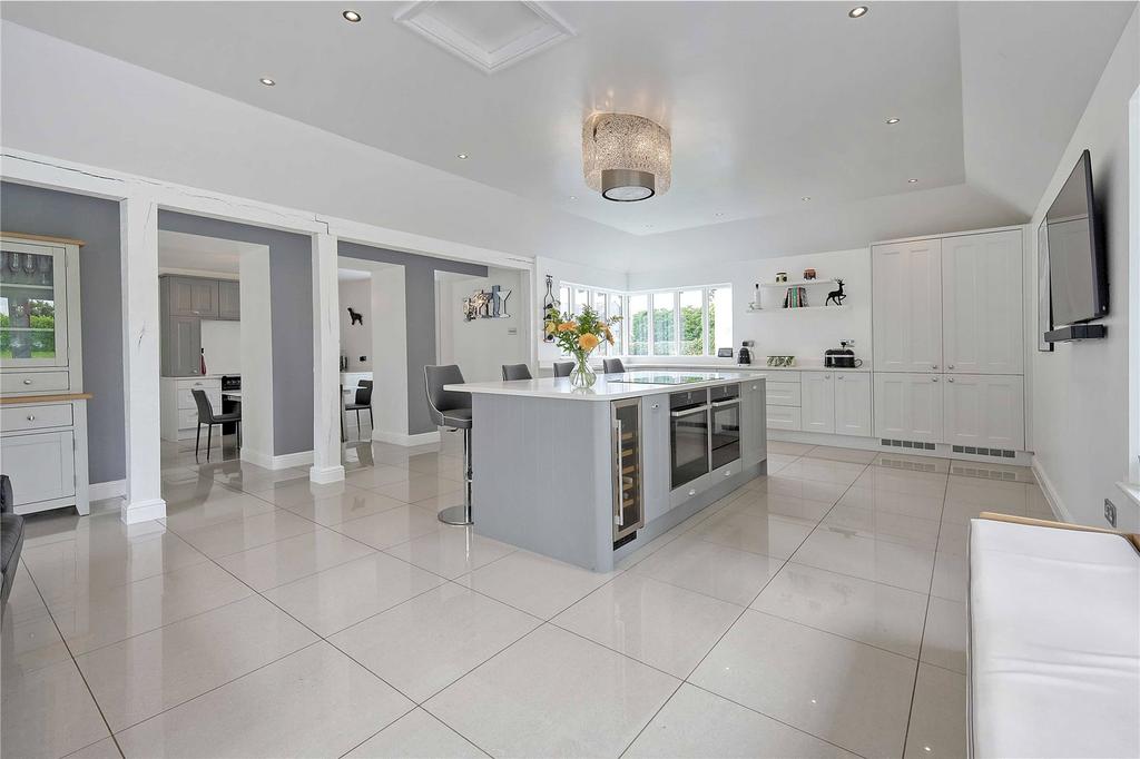 Kitchen/Reception
