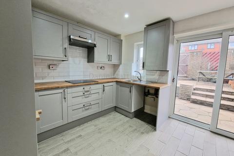 2 bedroom terraced house to rent, Fairoak Chase, Brackla, Bridgend