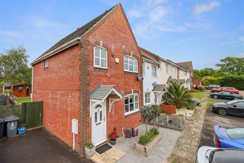 3 bedroom end of terrace house for sale, Lavant Road, Pevensey BN24