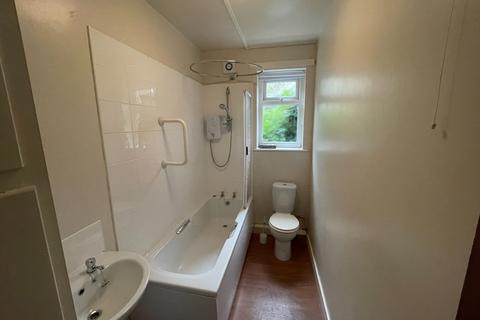 1 bedroom flat to rent, Priestthorpe Close, Bingley BD16