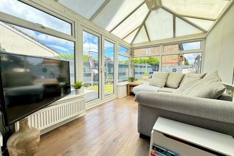 26 Enfield Drive, Barry, CF62 8NU