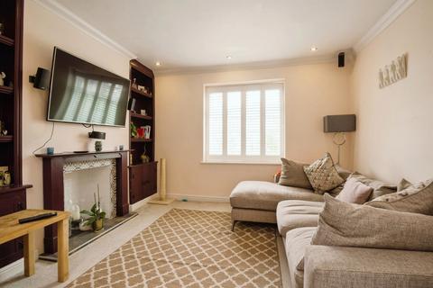 4 bedroom end of terrace house for sale, Wentloog Road, Cardiff CF3