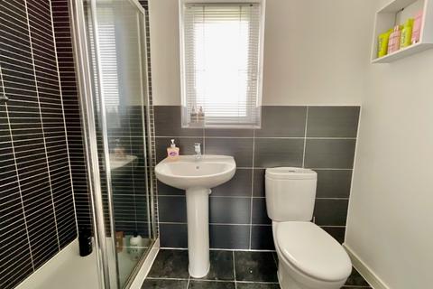 39 Brampton Grange Drive, Middlemore, Daventry, NN11 8BE