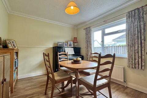 3 bedroom detached bungalow for sale, Templers Way, Kingsteignton