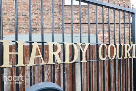 1, Hardy Court Penrith Road, Romford, RM3 9NS