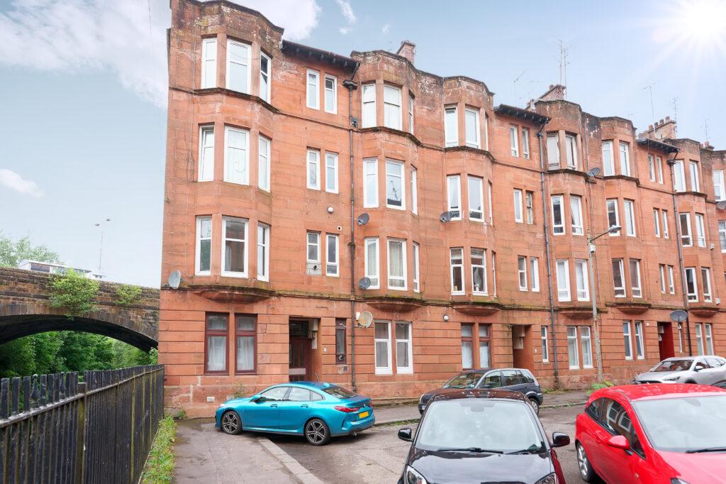 Ettrick Place, Glasgow G43 1 bed flat for sale £110,000