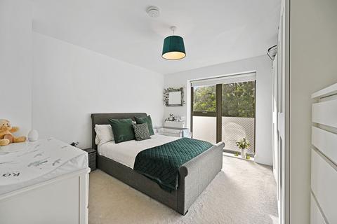 1 bedroom apartment for sale, Mill Green Road, Green Side Views, CR4
