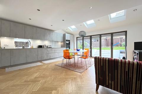 14 Clarence Road, Bromley, BR1 2DH