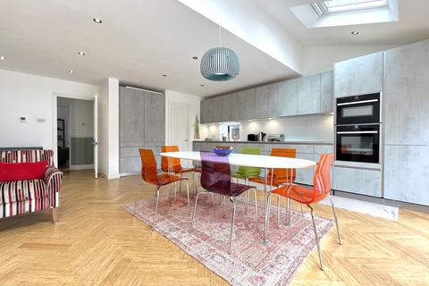 14 Clarence Road, Bromley, BR1 2DH