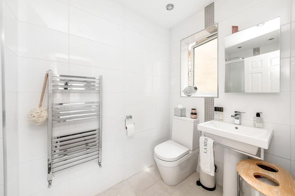 En suite shower room