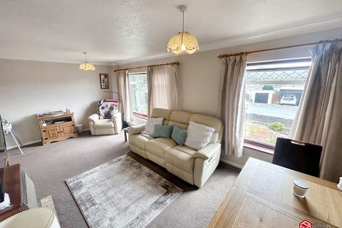 3 bedroom detached bungalow for sale, Llantwit Fardre, Pontypridd CF38