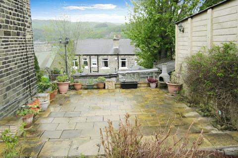 5 Ing Head, Linthwaite, Huddersfield, HD7 5LR
