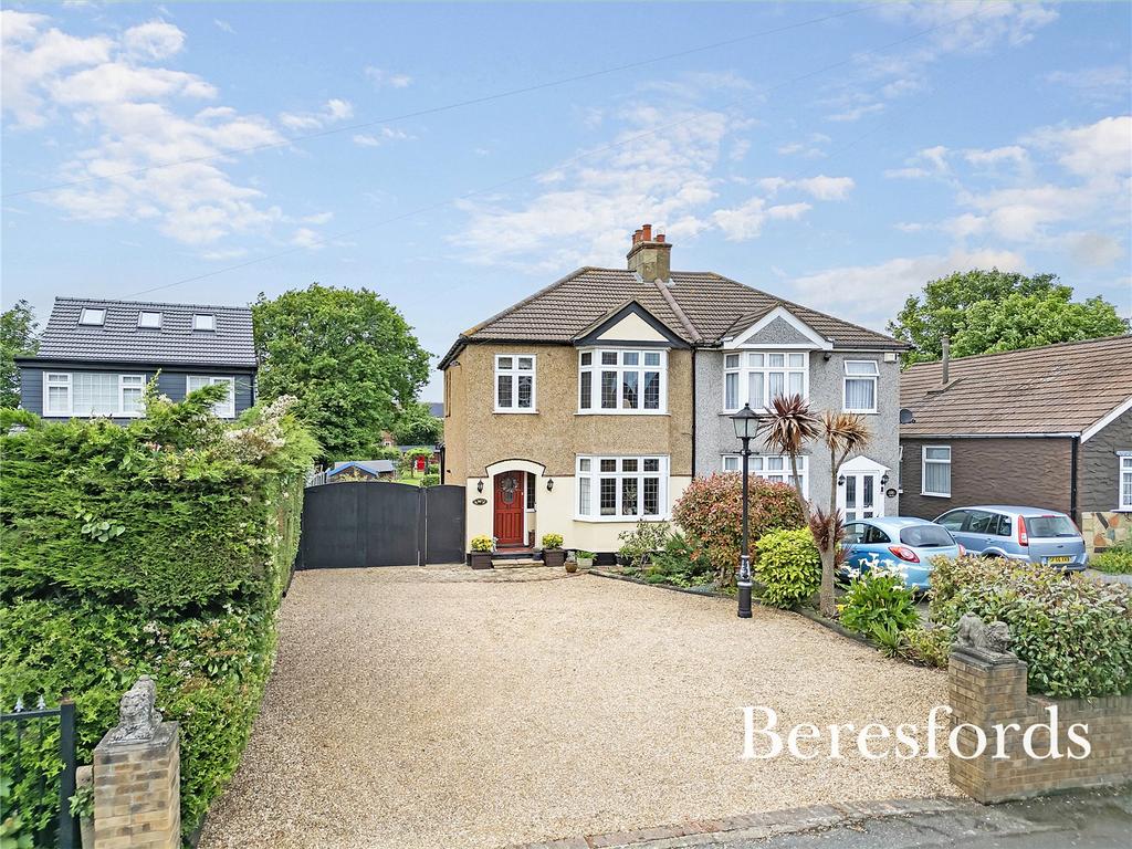 Upminster Road North, Rainham, RM13 3 bed semidetached house for sale