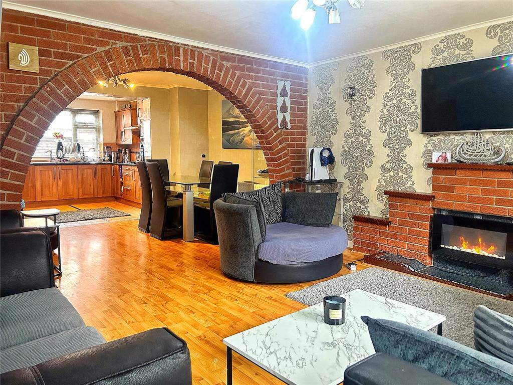 Alma Street, Cronkeyshaw, Rochdale... 4 bed terraced house for sale £