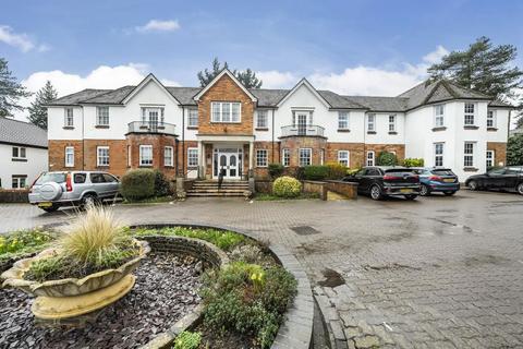 1 bedroom flat for sale, War Memorial Place, Henley-On-Thames, RG9 1EP