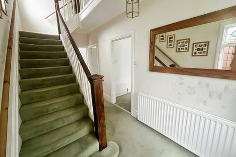 3 bedroom semi-detached house for sale, Windsor Gardens, South Shields
