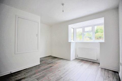 1 bedroom house to rent, Boundary Road, Wooburn Green HP10