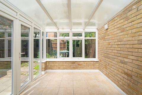61 Hessel Road, London, W13 9EU