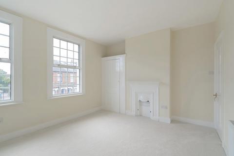 61 Hessel Road, London, W13 9EU