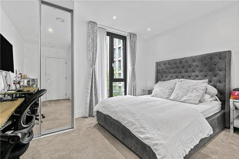 2 bedroom apartment for sale, High Street, Staines-upon-Thames, TW18