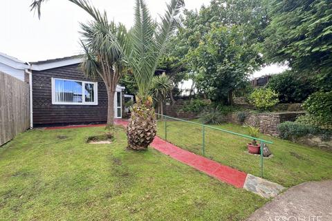 2 bedroom semi-detached bungalow for sale, Cumberland Green, Brixham, TQ5