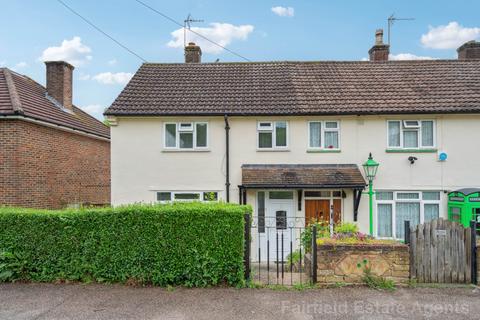 3 bedroom end of terrace house for sale, Muirfield Road, Watford