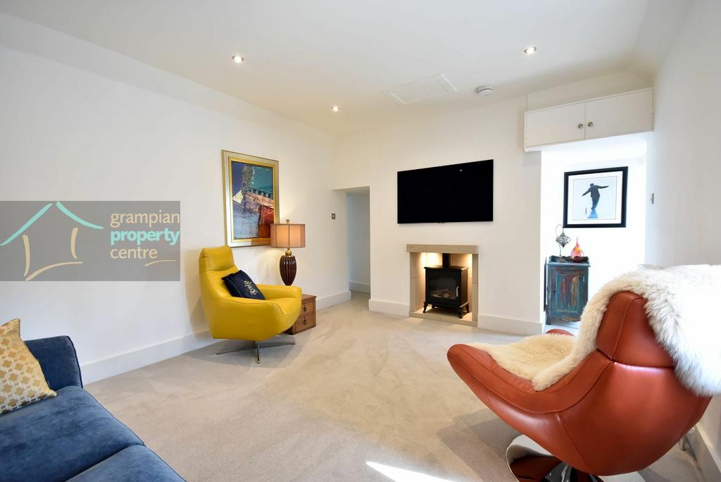 Lounge 4