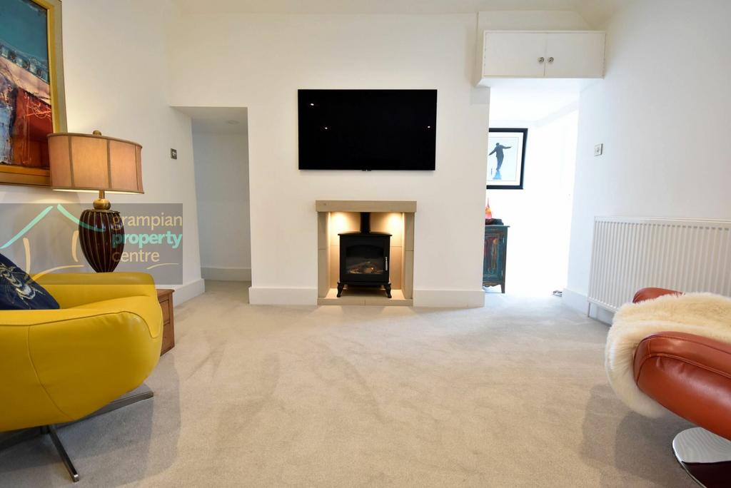 Lounge 3