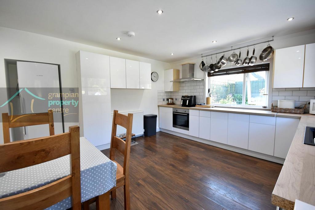 Kitchen 3