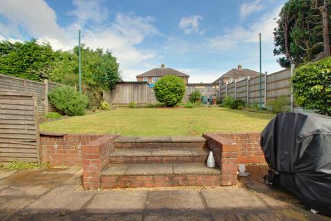 27 Auriol Drive, Havant, PO9 3LS